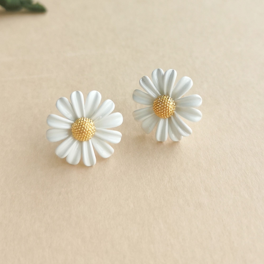 Kate Spade Into The Bloom Stud Earrings - Gold White - Picture 3 of 4